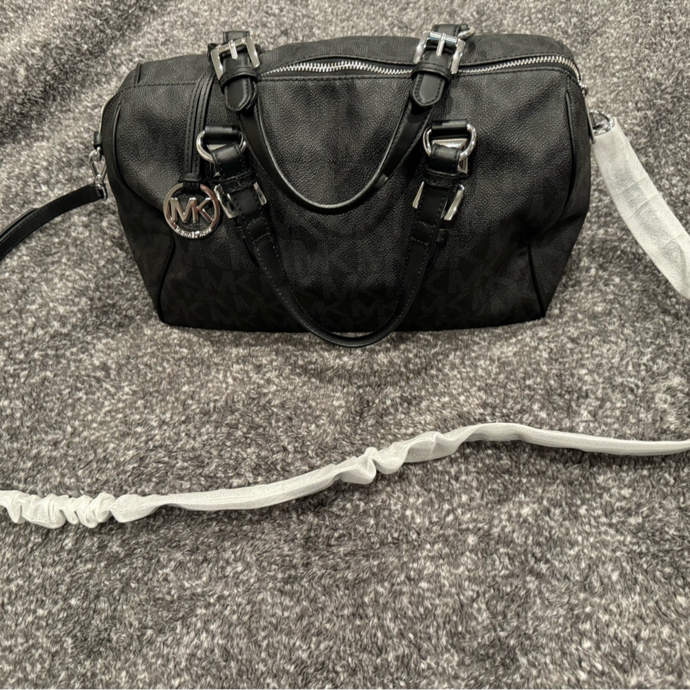 Michael Kors Large Grayson Black/Silver